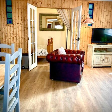 Aqua Shack At Pure Shores Retreats Lejlighed New Quay Eksteriør billede